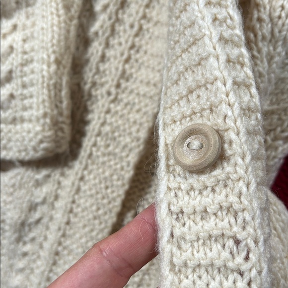 Handmade Cream Knit Long Cardigan size small vintage - Picture 11 of 12